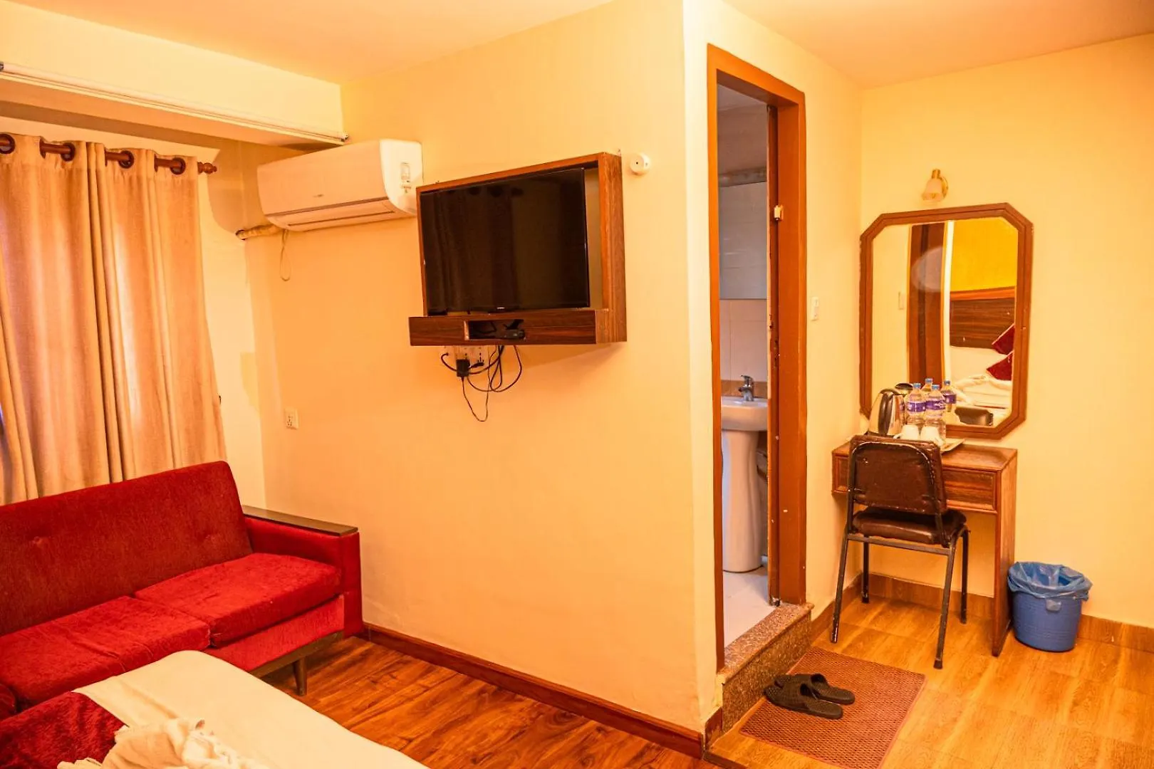 Hotel Holiday Regency Kathmandu Nepal